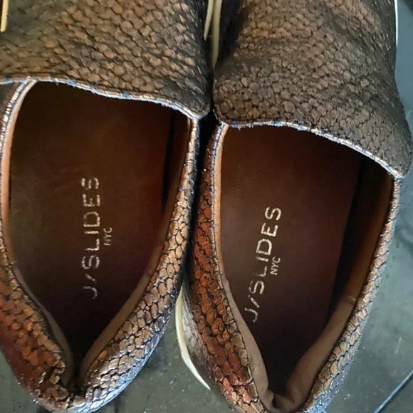 J/SLIDES - Picture 4 of 10